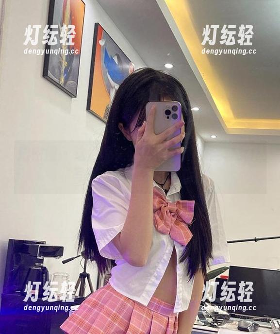 微密圈 - 这也许是汤圆可甜了的全套女仆写真，没道理能抗拒！