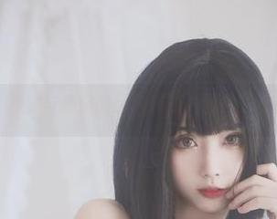 清颜颜子：校服与私房的无聊碰撞，图片的看点在何处？