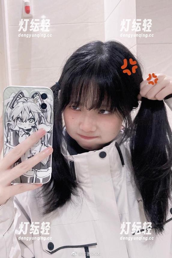炸酱沐沐 看吧,炸酱沐沐化身女神,写真背后的一点小花絮
