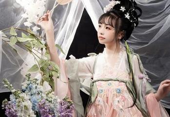 爆机少女喵小吉水手服Cos，图包值得一看，保证让你耳目一新！