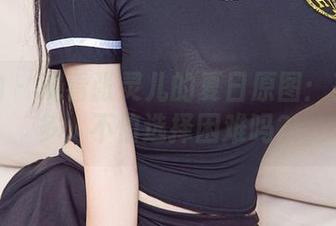 爱尤物 – 观看张灵儿的夏日原图：亮点太多，不怕选择困难吗？