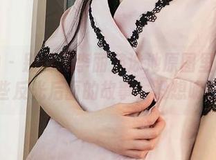 爱尤物 – 别问我李丽莎泳池原图里水面那些反光后面的故事，没想明白