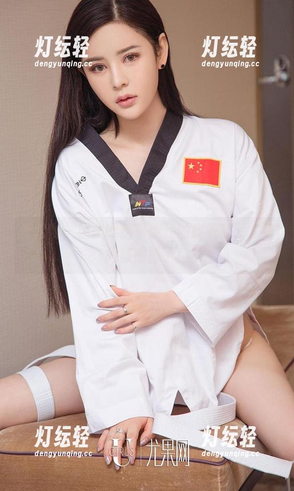 爱尤物-李浅浅 爱尤物 - 随便翻翻李浅浅的皮衣照片,瞬间被圈粉了!