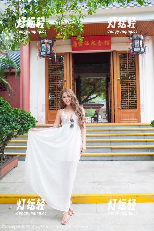 爱蜜社 - 夏日图册——程小烦不烦的服装搭配，就像夏天的冰淇淋，五彩缤纷！