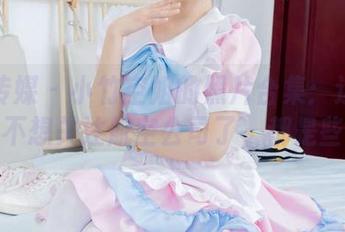 物恋传媒 – 小竹空姐的照片合集：这身制服我不想关注航空公司了，都是些心思