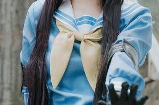 白莉爱吃巧克力在教室：这不是上课，是一场写真秀！