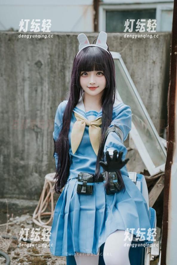 白莉爱吃巧克力在教室：这不是上课，是一场写真秀！