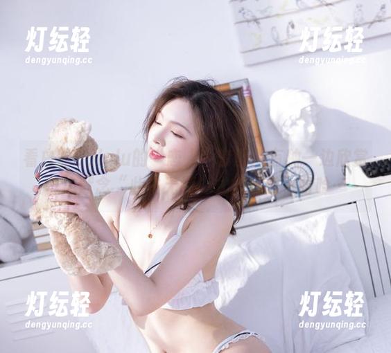 看白露Bululu的“恋人”套图总有种一边欣赏一边默念“此生无悔”式的感觉，哈哈…