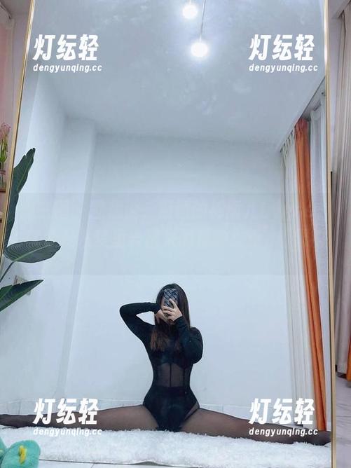 微密圈 - 就想说，原图的禅雨儿Lynne，就像是从梦里弄出来的那种女王，齁瑟的。