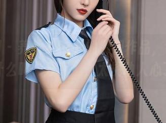 秀人网 – 养乐多Doll的御姐作品，让我懂得什么叫“分享”，太挑动人心了。