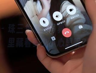 秀人网 – 珠三角旅拍写真，唐安琪的图包里藏着多少小心思呢？