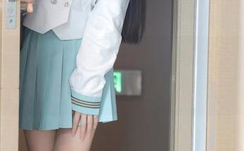 秀人网 – 从未见过如此完美的姐姐，艺轩壁纸合集，太让人一见倾心了。