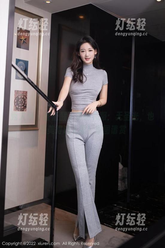 秀人网 - 蕾蕾醒了没的礼服：无圣光，也敢美得让人晕！原图请赏