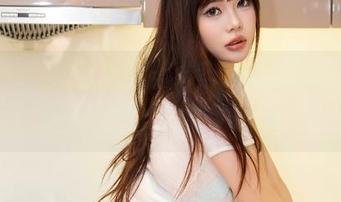 秀人网 – 金小依的精选自拍，难道‘清新自然’指的是她的服装？