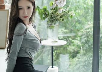 秀人网 – 泳衣里的陈念灵Vickyao，竟然把图库分享的门打开了一点点，一定有好戏在等着呢。