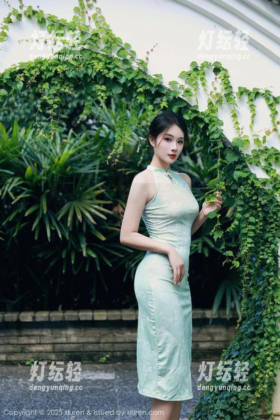 秀人网 - 这才是正确穿法——龙女sunny的棉袜原图和资源分享！