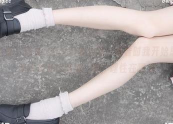 紧急企划 – 见希w白丝制服合集，观看时我开始思考秋季丝袜流行趋势，呃，理性在哪里