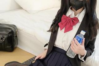 紧急企划 – 见希w的民国制服，用白丝给乍暖还寒的日子增点颜色，高清图集快来翻翻！