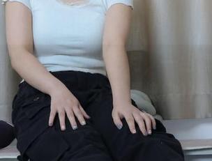 绮梦摄影 – 泳池里的月月，一组套图让人停不下来，分享得快快的！
