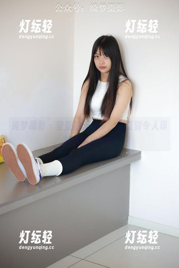 绮梦摄影-莹莹 绮梦摄影 - 莹莹的天台梦,高清到令人误以为我也在场