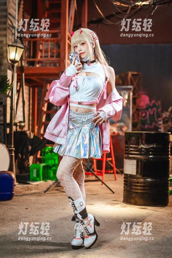 告别现实的蜜汁猫裘少女梦境收费照片合集：看这些猫女神怎么不露脸!