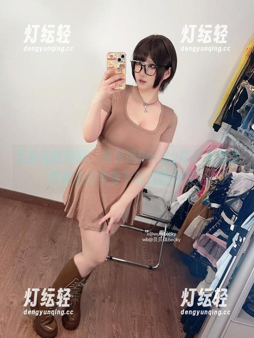 无圣光的闲聊，贝贝琪Becky带你发现塞西莉亚奶牛装下的美图风景！