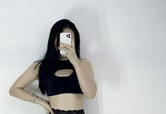 微密圈 – 铁锤姐姐的白色原图：一秒让我怀疑我的彩色视力！