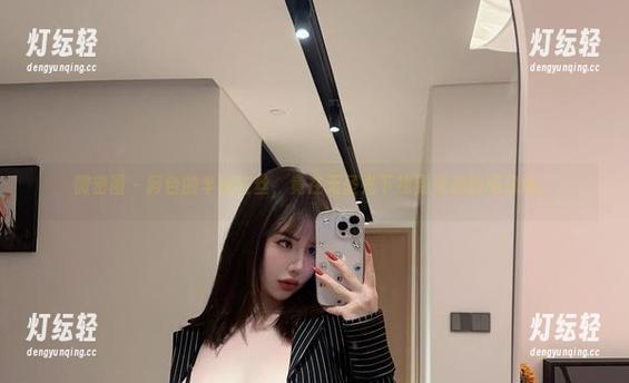 微密圈 - 阿色的半腿红丝，竟在无圣光下找到灵魂的栖息地。