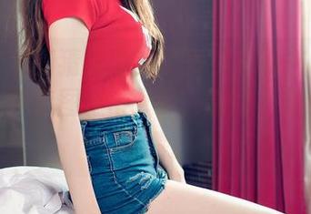 青豆客 – 猜猜我专注了多少时间在曼苏拉娜的女神套图上…算了，别问，真心不想暴露。