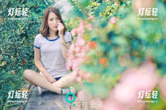 青豆客 - 艾小青的空姐图包就像丰盛的早餐，色香味俱全，让人想一口气吃个够。