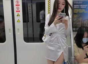 魔镜街拍 – 雨季不再来，凯恩的高清图册让我难以自拔。