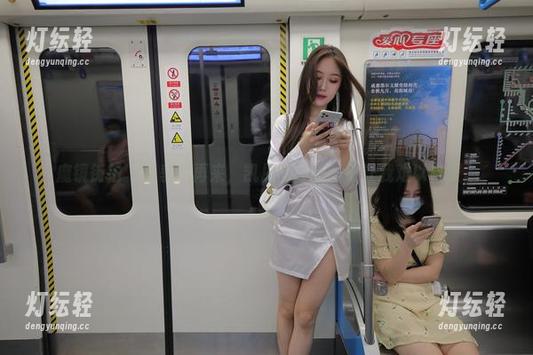 魔镜街拍 - 雨季不再来，凯恩的高清图册让我难以自拔。