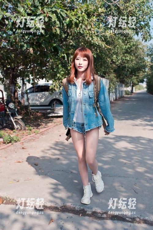 魔镜街拍 - 你见过寒风中的肉丝仙子吗？婷婷的高清美图手机壁纸新选择。